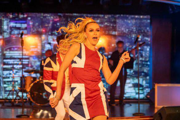 Azamara Quest - Performances 2.jpg